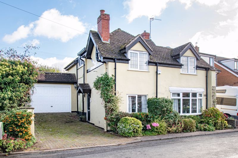 3 bedroom Houses for sale in Bromsgrove AP Estate Agents