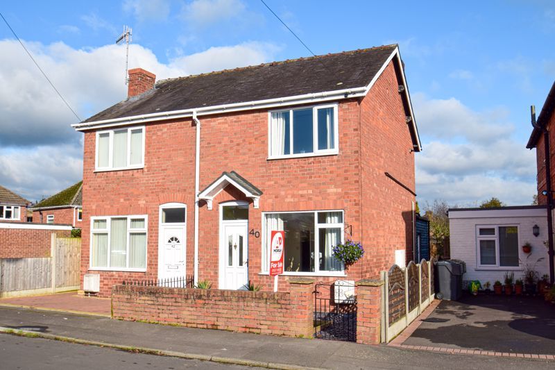 3 bed house for sale in New Road ref 9993230 AP 