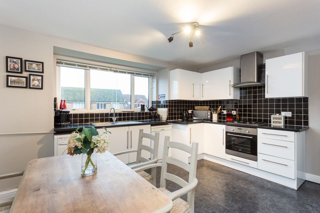 3 bed flat for sale in Queens Gardens, Tadcaster, LS24