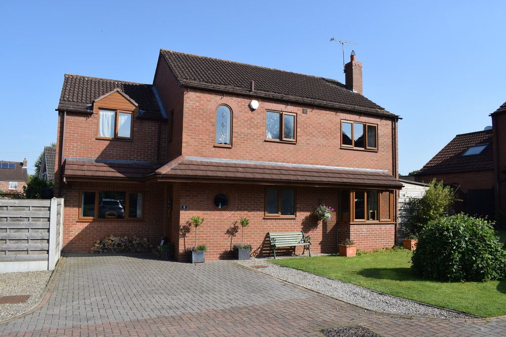 4 bed house for sale in The Orchard, Tholthorpe, York, YO61