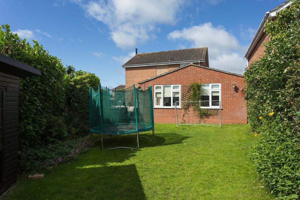 4 bed house for sale in Weavers Close, Copmanthorpe, York  - Property Image 14