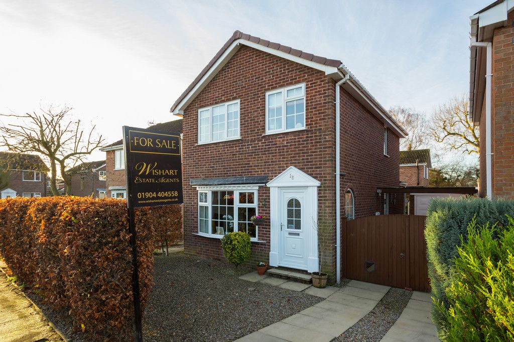 3 bed house for sale in Farmers Way, Copmanthorpe, York - Property Image 1