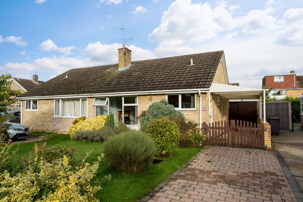 2 bed bungalow for sale in Ullswater, York, YO24