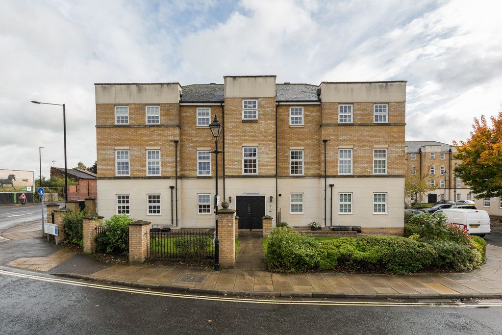2 bed flat for sale in Phoenix Boulevard, York, YO26