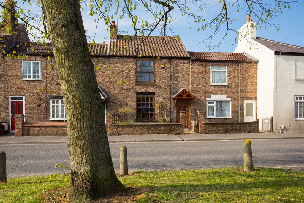 2 bed house for sale in Heworth Road, York (ref 103303001045)