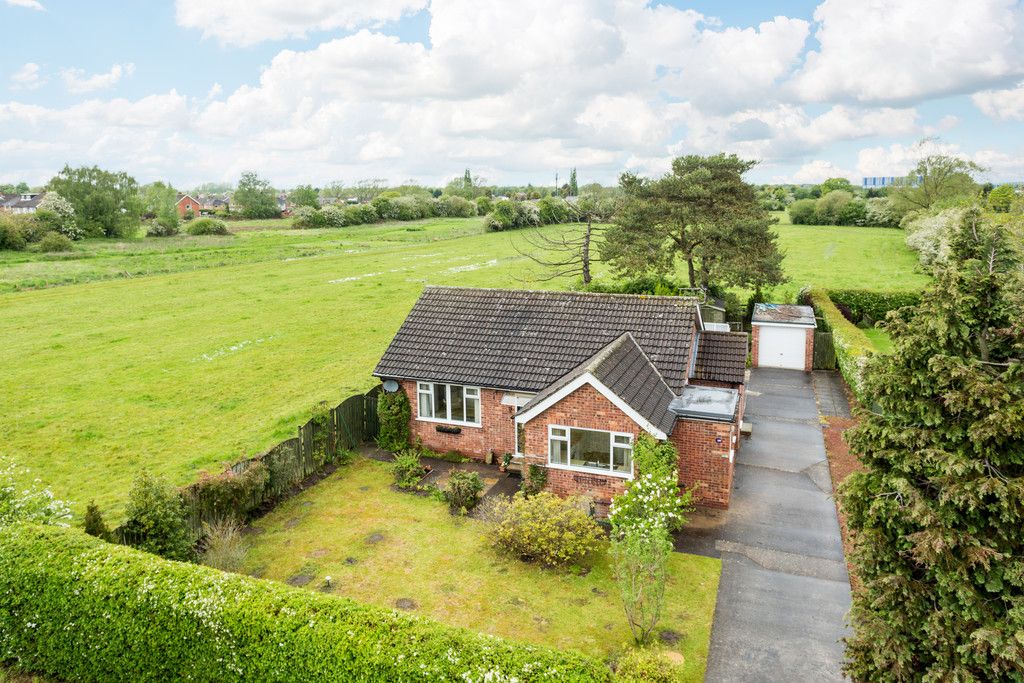 2 bed bungalow for sale in Stockton Lane, York, YO31