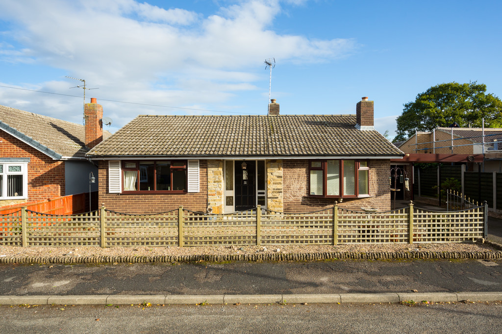 2 bed bungalow for sale in Drome Road, Copmanthorpe, York  - Property Image 1
