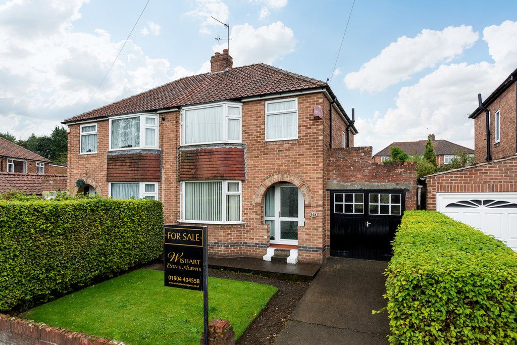 3 bed house for sale in Thief Lane, York, YO10