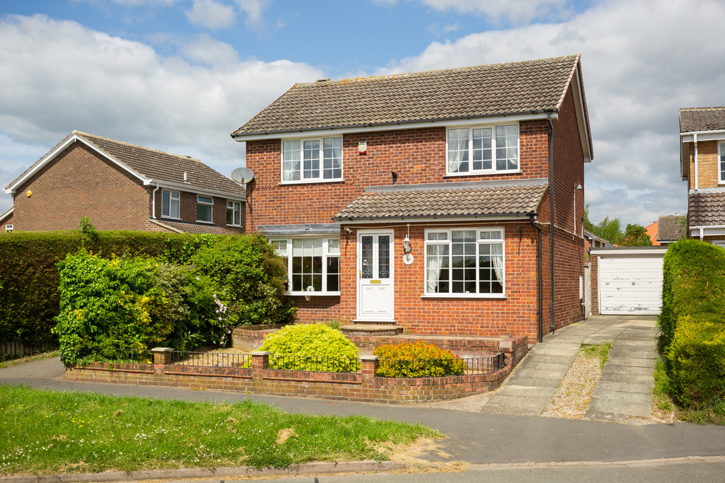 4 bed house for sale in Flaxman Croft, Copmanthorpe, York, YO23