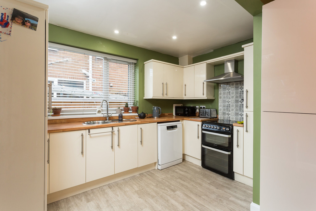 4 bed house for sale in Marlborough Avenue, Tadcaster  - Property Image 4