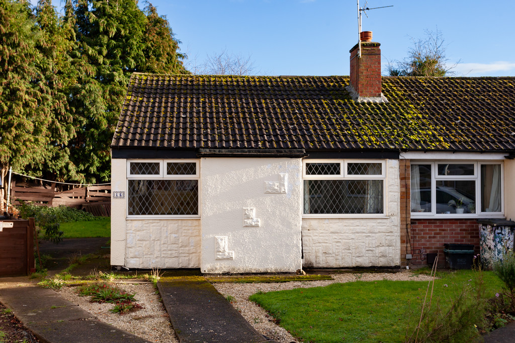 2 bed bungalow for sale in Beech Avenue, Bishopthorpe  - Property Image 2