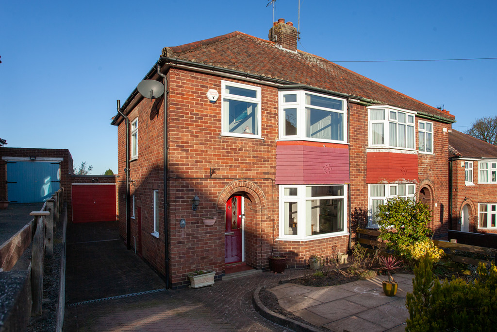 3 bed house for sale in Windmill Rise, Holgate, York - Property Image 1
