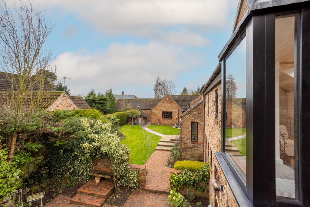 5 bed house for sale in The Old Byre, Mill Lane, Acaster Malbis  - Property Image 28