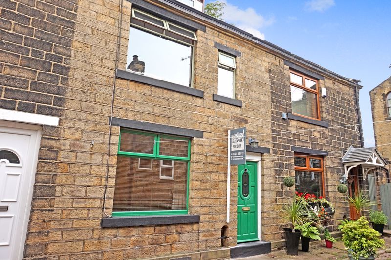 2 bed house for sale in Hardhill Houses, BD16
