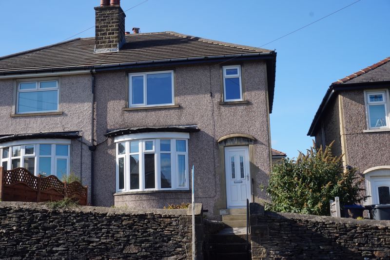3 bed house for sale in Oakworth Road, BD21