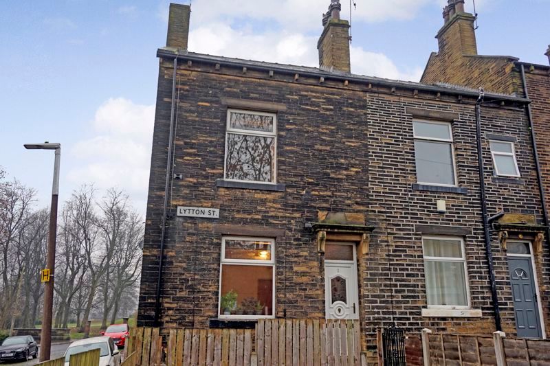 2 bed house for sale in Lytton Street, HX3