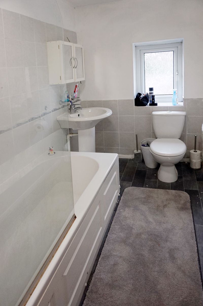 1 bed house for sale in Keighley Road 9