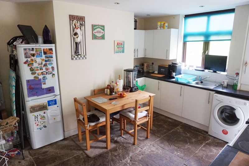2 bed house for sale in Exeter Street 13