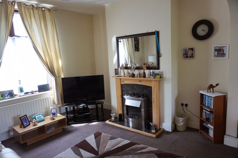 2 bed house for sale in Exeter Street 5