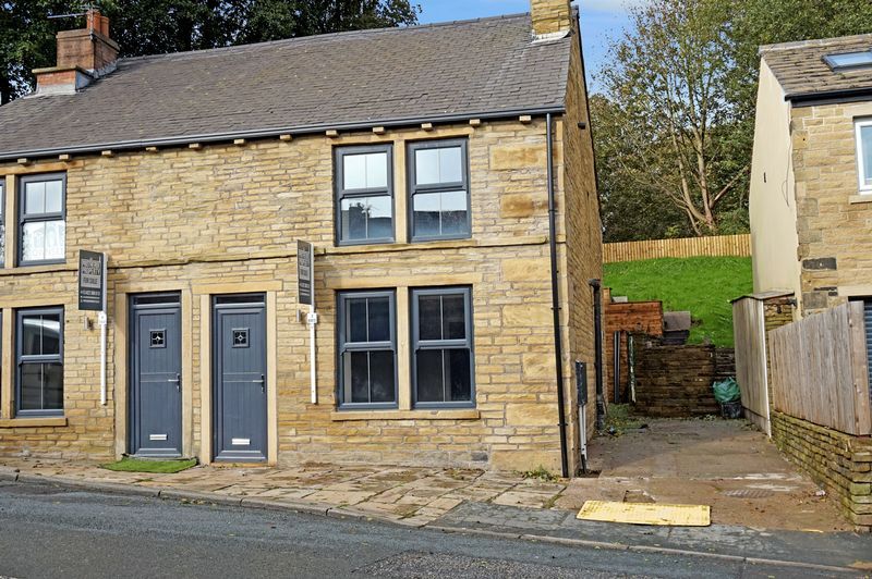 3 bed house for sale in Cain Lane, HX3