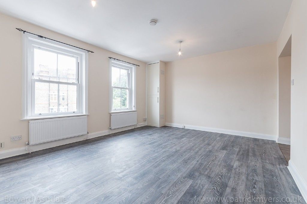 Flat to rent in Norwood Road, Tulse Hill, London 3