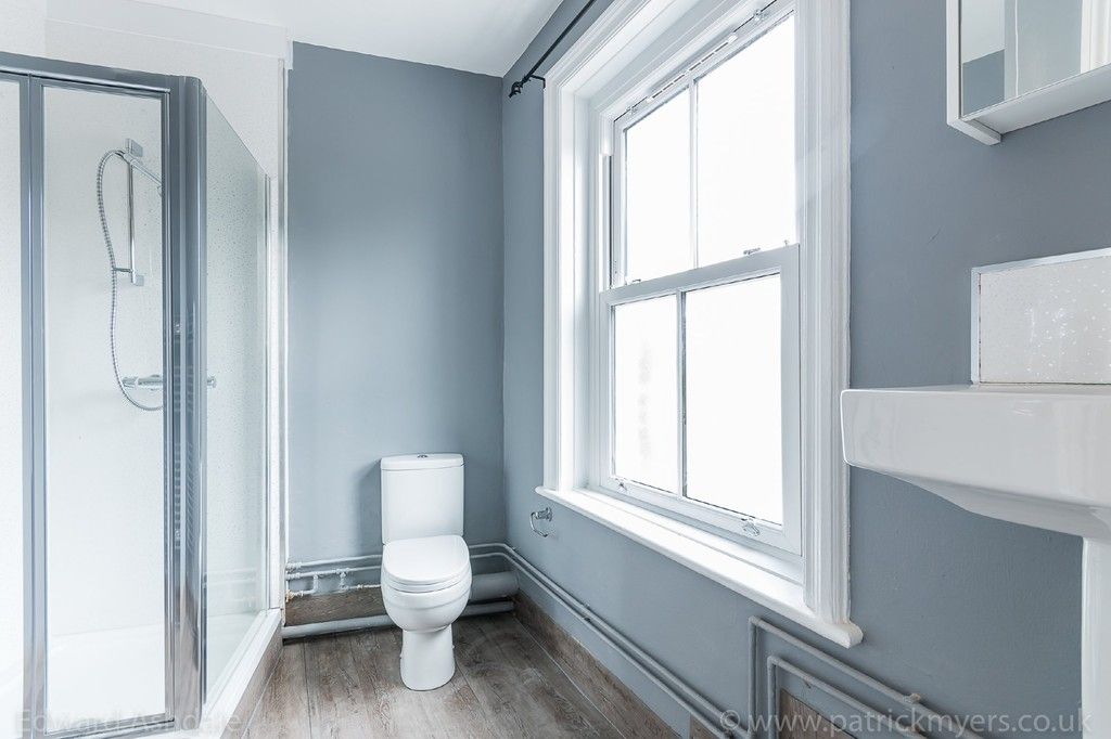 Flat to rent in Norwood Road, Tulse Hill, London 5
