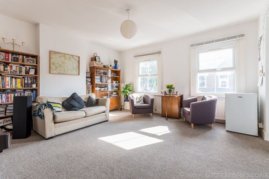 2 bed flat to rent in Fellbrigg Road, East Dulwich, SE22