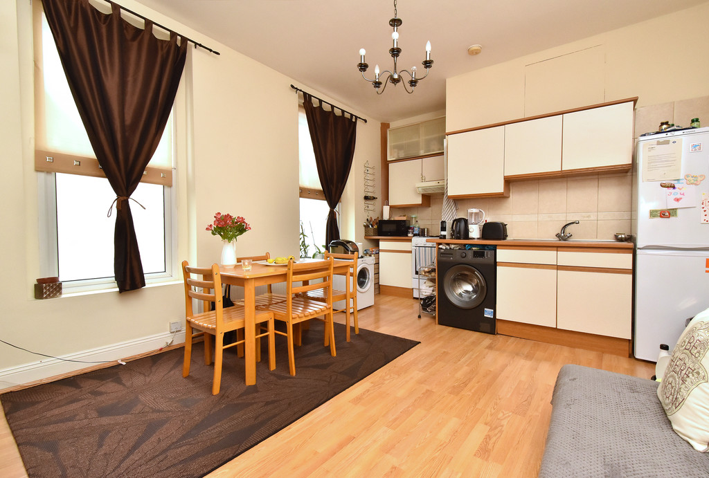1 bed flat to rent in Norwood Road, SE27, SE27