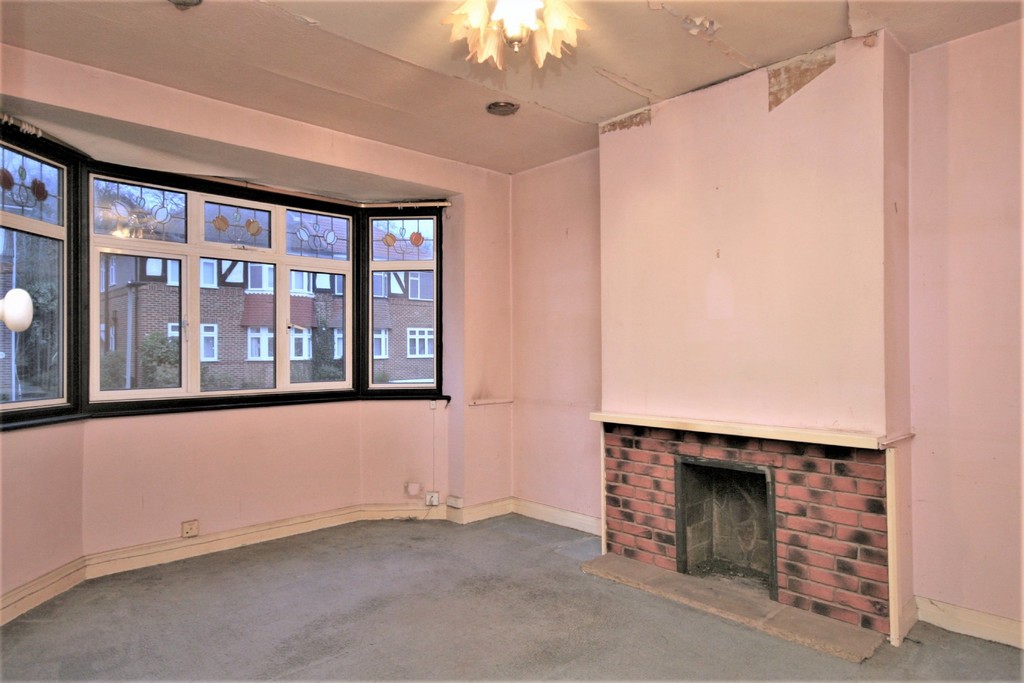 2 bed flat for sale in Mill Vale, Bromley 7