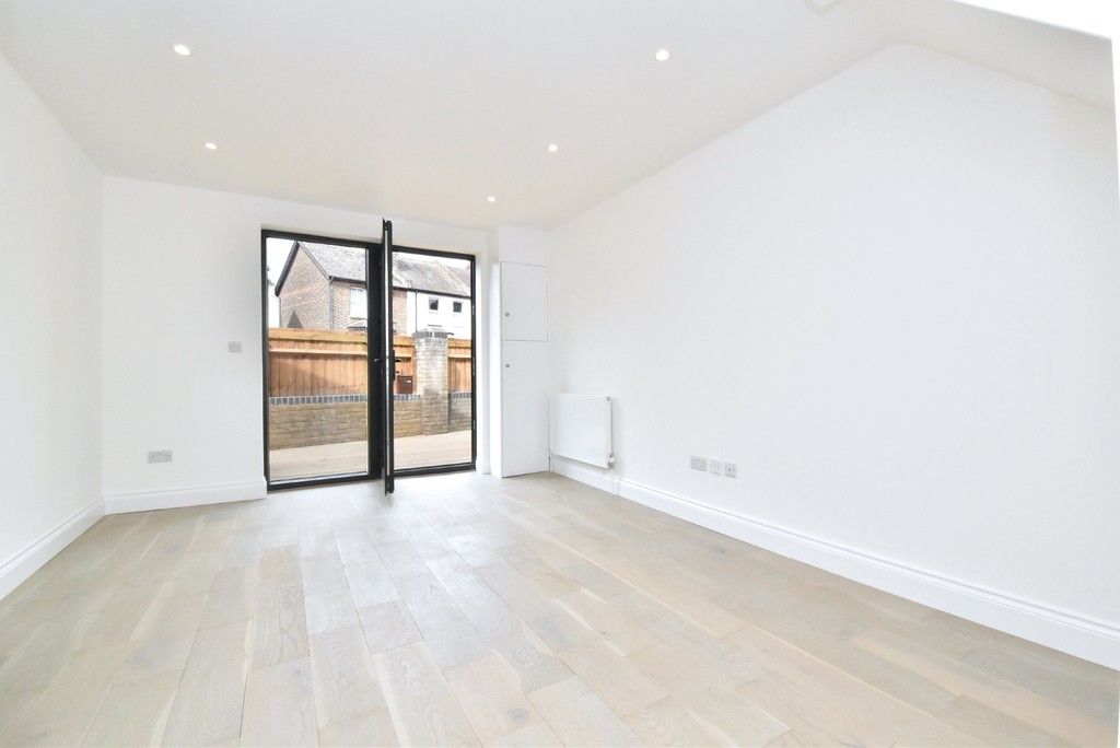 1 bed flat for sale in Page Heath Villas 9