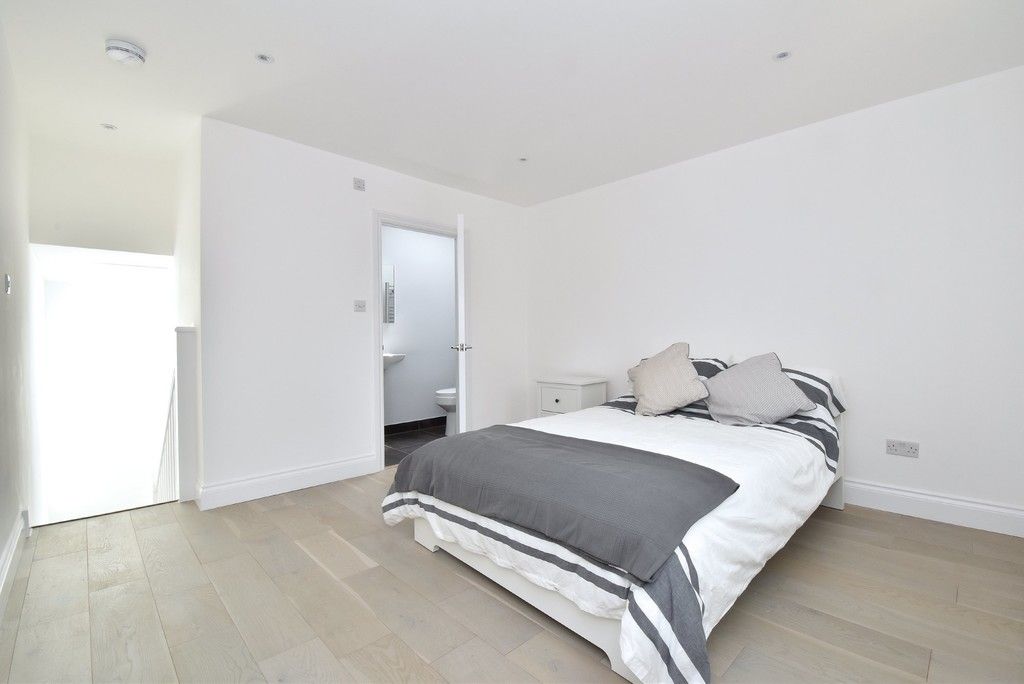 1 bed flat for sale in Page Heath Villas 7