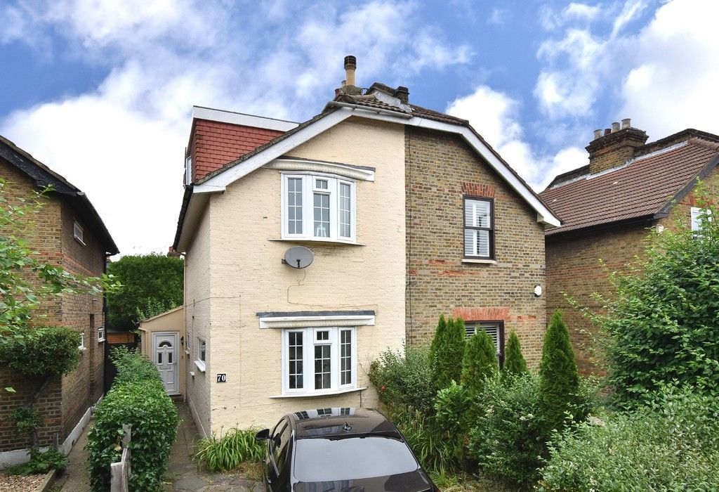 3 bed house for sale in Beckenham Lane, Bromley, BR2