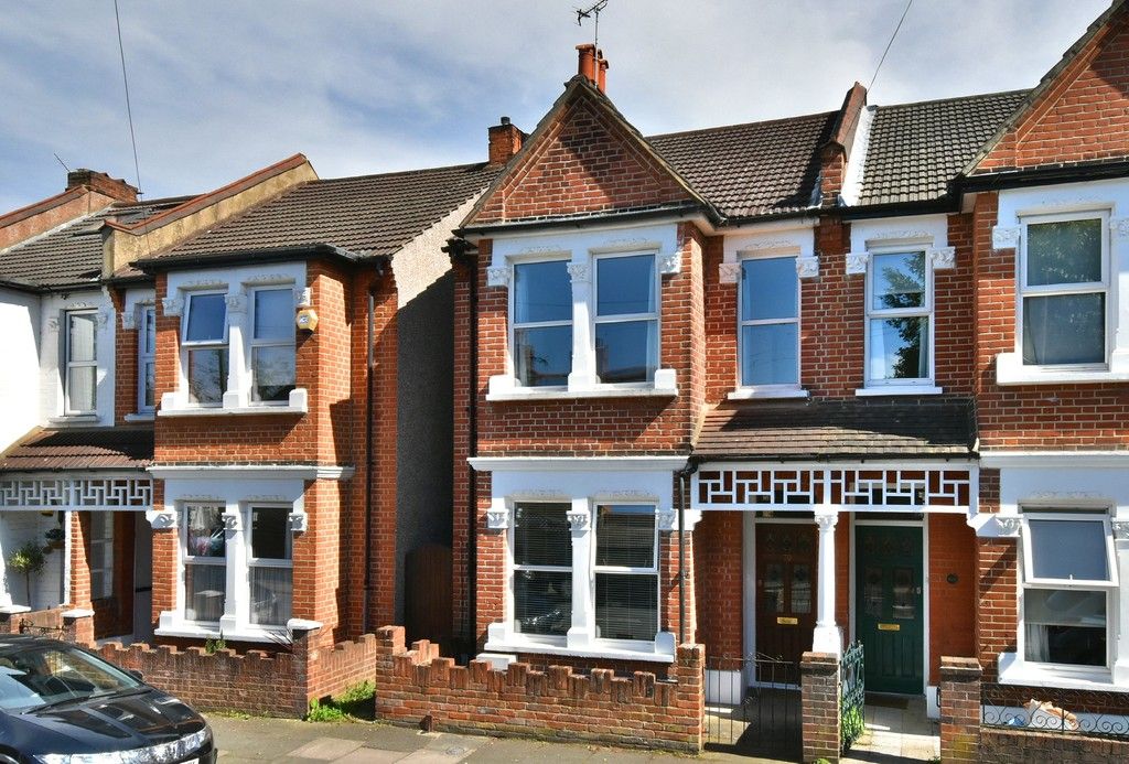 3 bed house for sale in Howard Road, Bromley, BR1