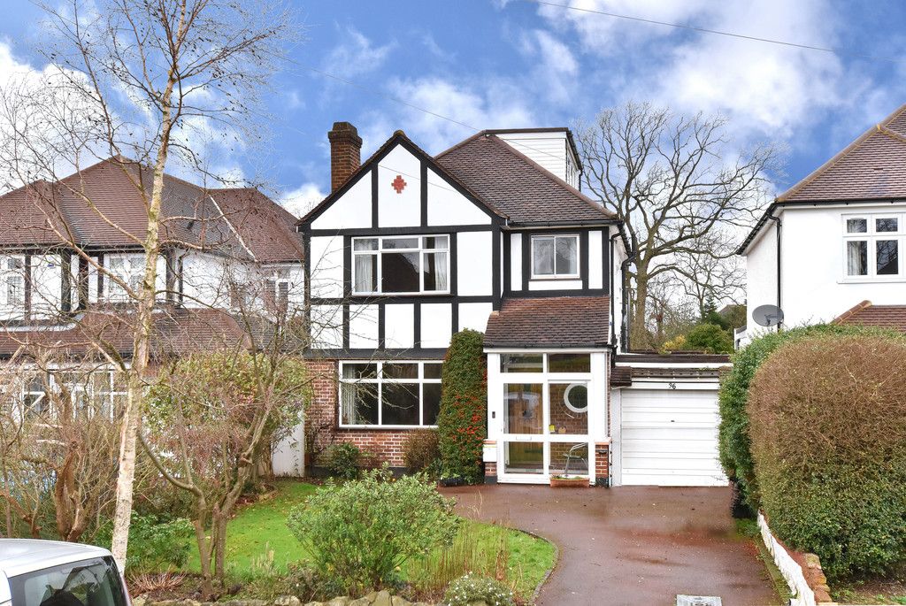 4 bed house for sale in Hayes Chase, West Wickham, BR4