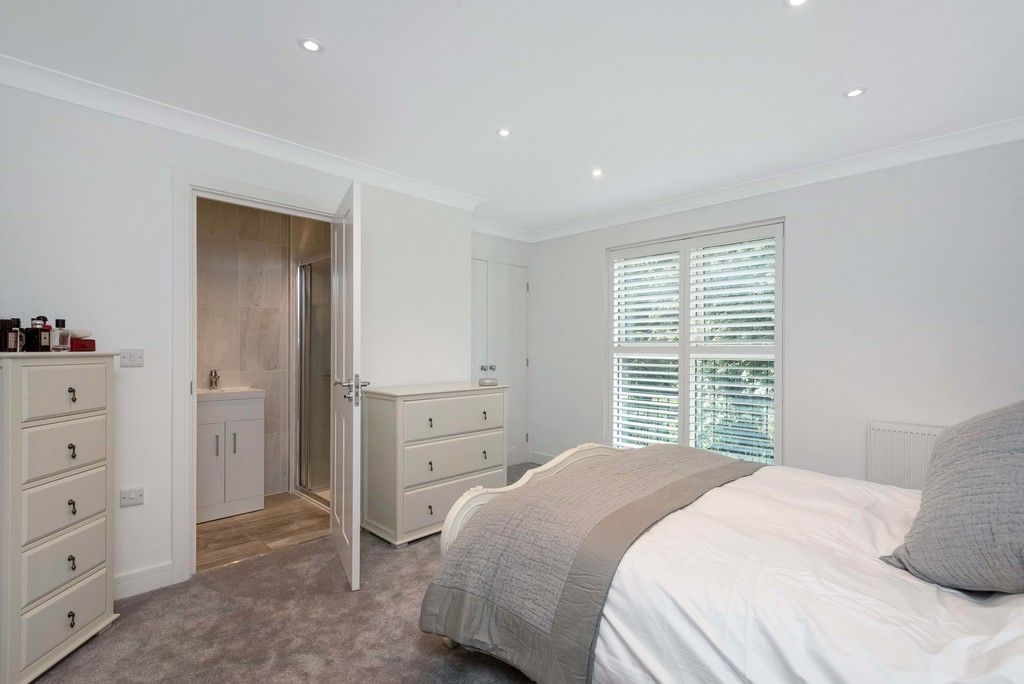 3 bed house for sale in Darenth Mill Lane 10