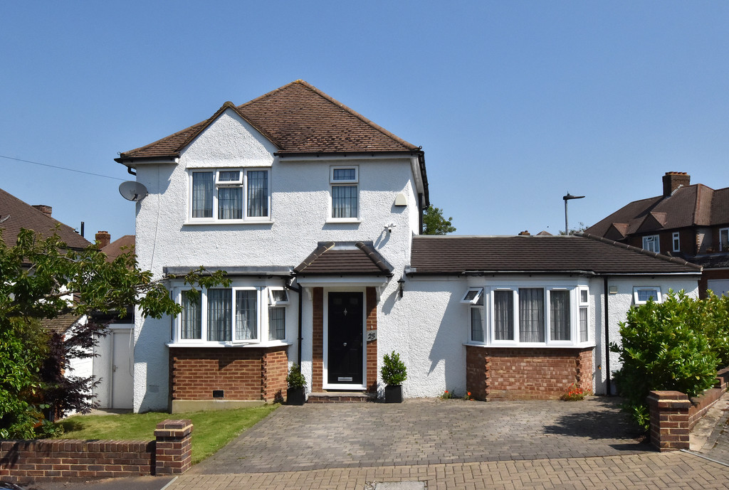 4 bed house for sale in Southbourne, Bromley, BR2