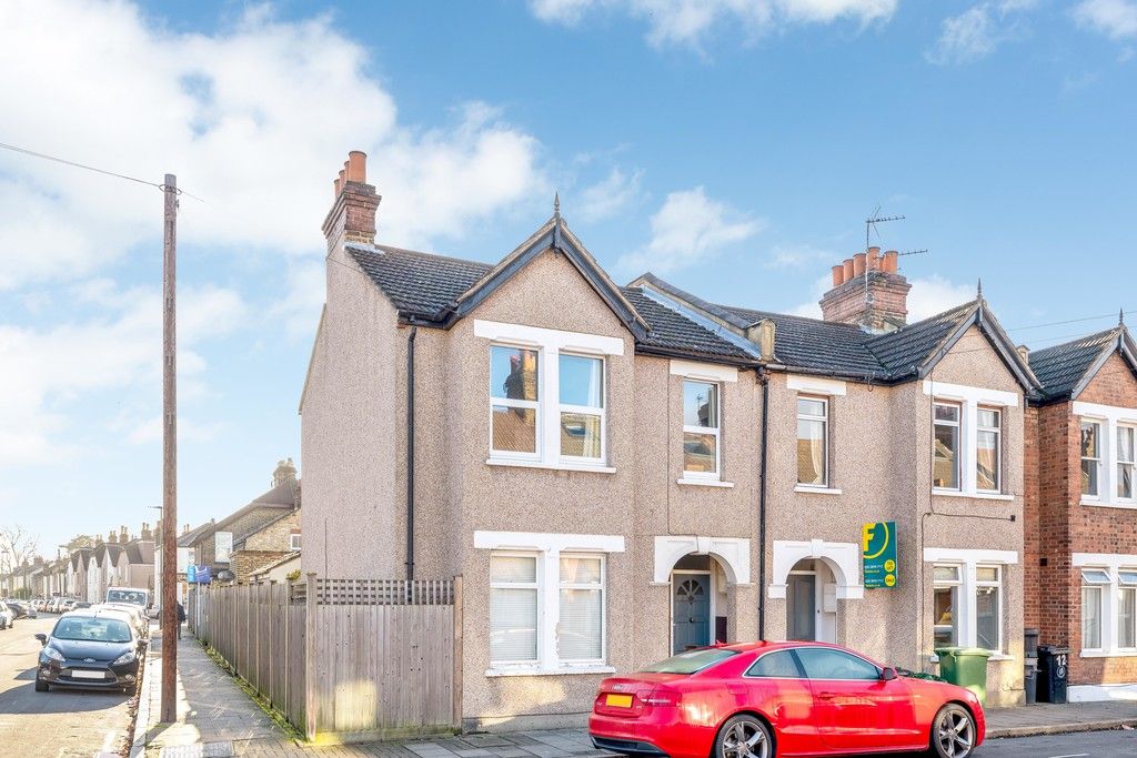 2 bed flat for sale in Shortlands Gardens, Bromley, BR2
