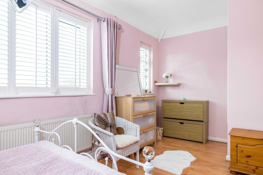 3 bed house for sale in McCall Crescent 10
