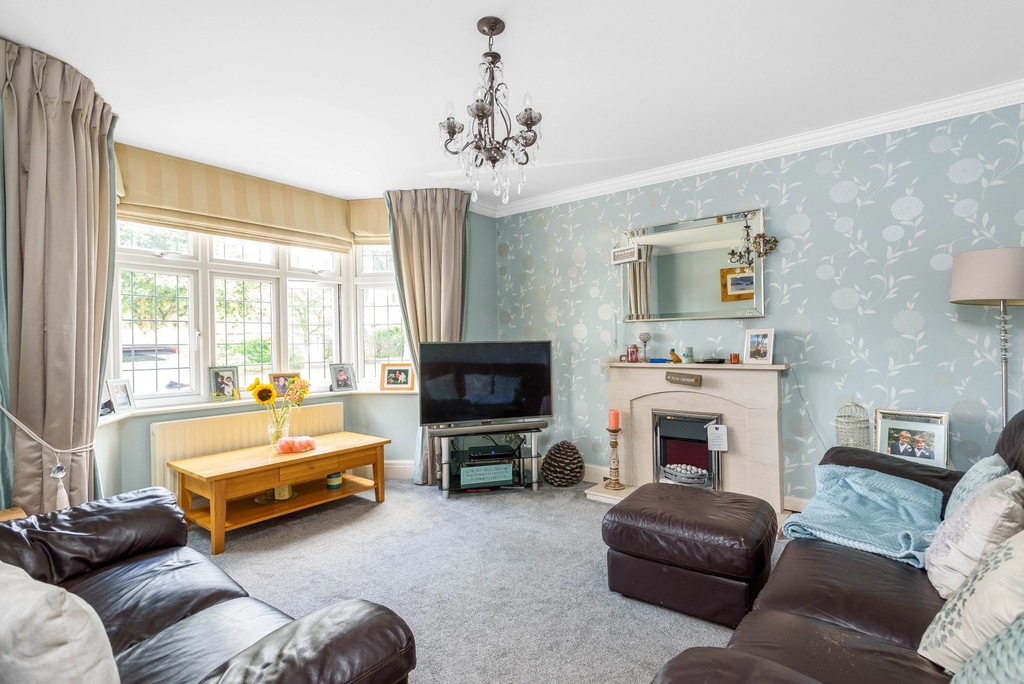 5 bed house for sale in Park Avenue 3