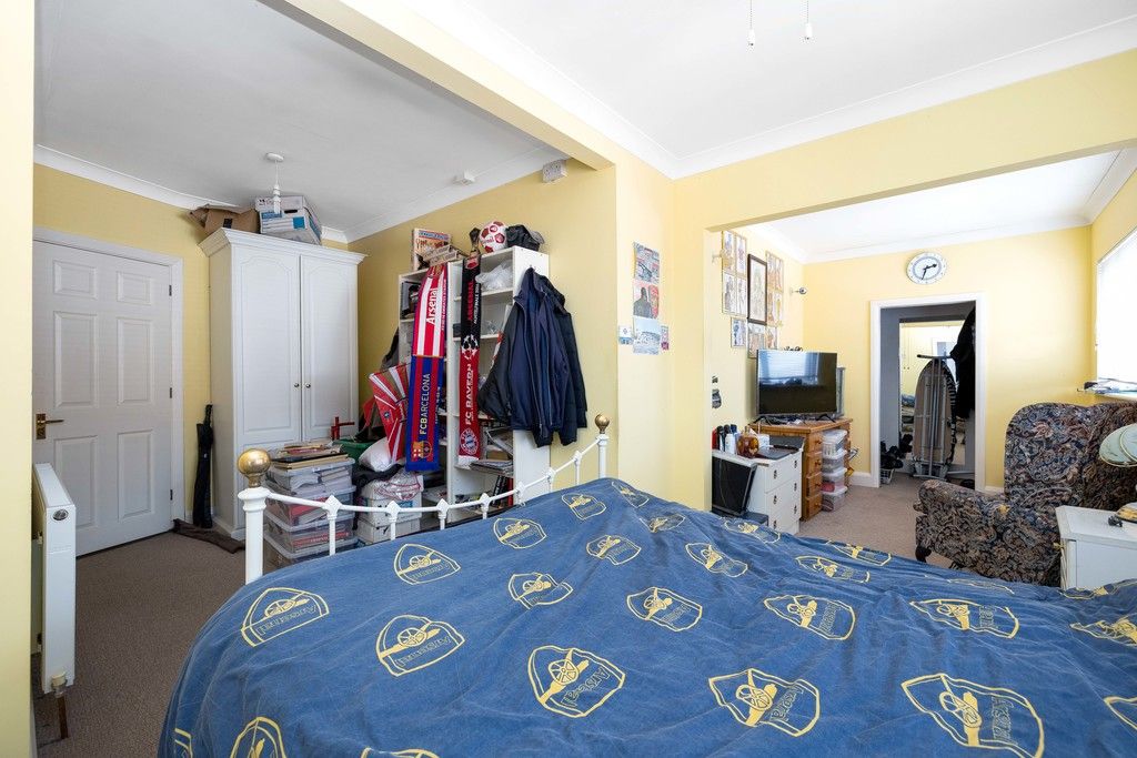 3 bed house for sale in Treewall Gardens, Bromley  - Property Image 16