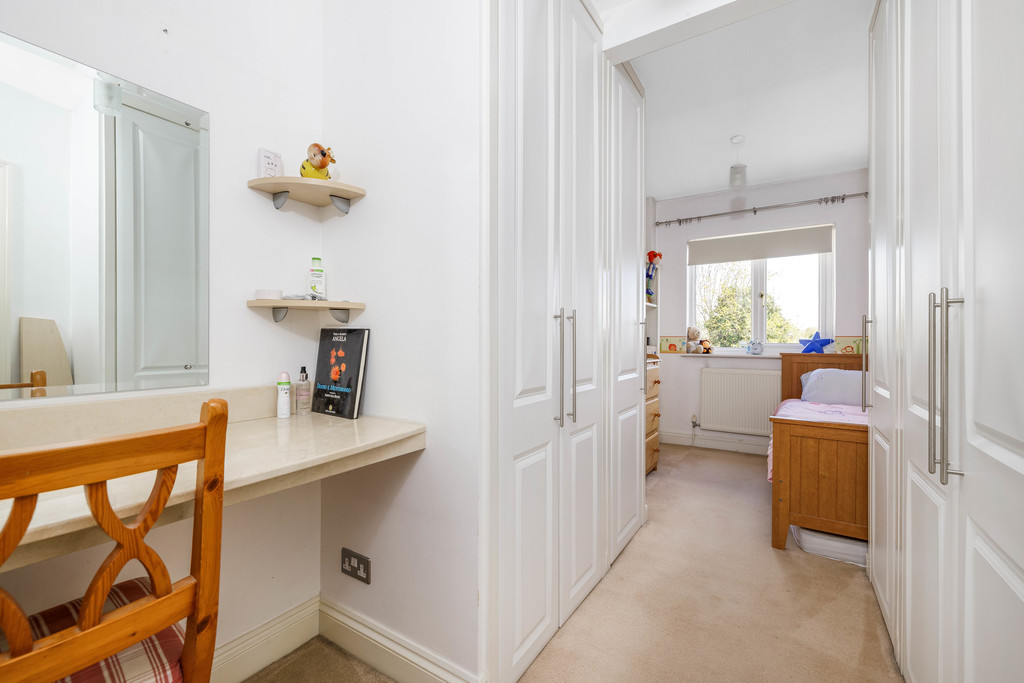 2 bed house for sale in East Drive, Orpington 14