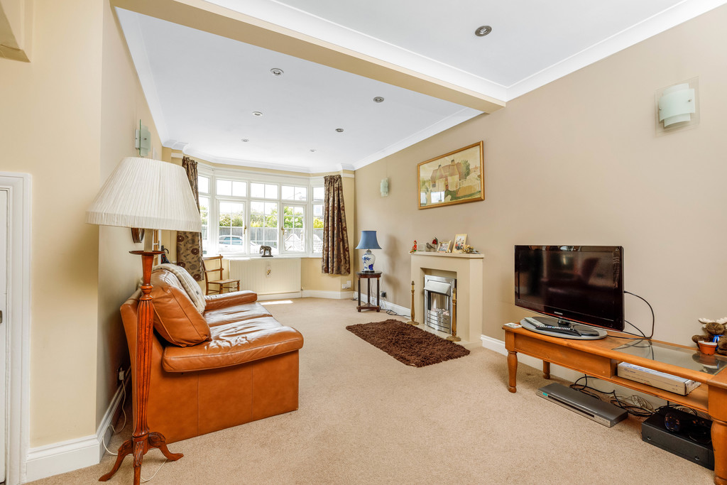2 bed house for sale in East Drive, Orpington 6