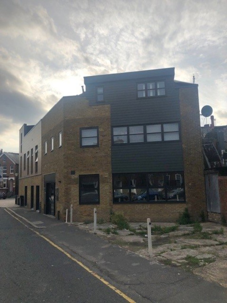 1 bed flat to rent in South Street Studios, Bromley 1