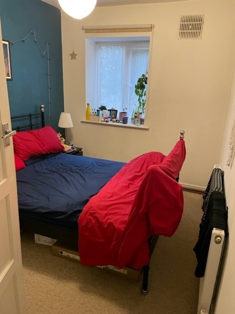 2 bed flat to rent in The Woodlands, SE19 5