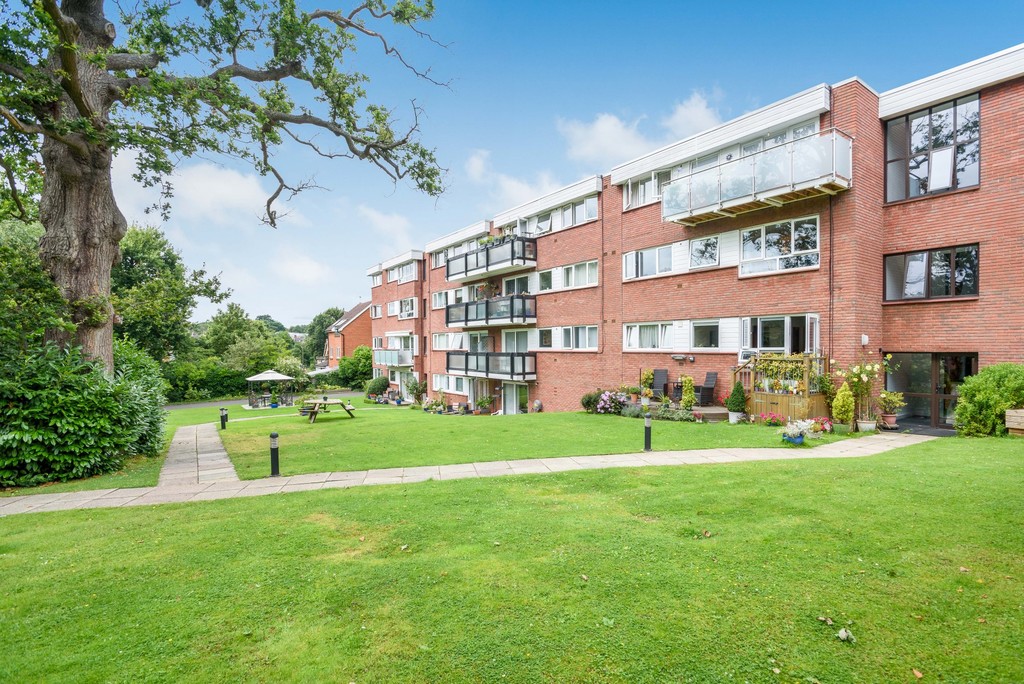 1 bed flat for sale in Church Road, Shortlands, Bromley, BR2