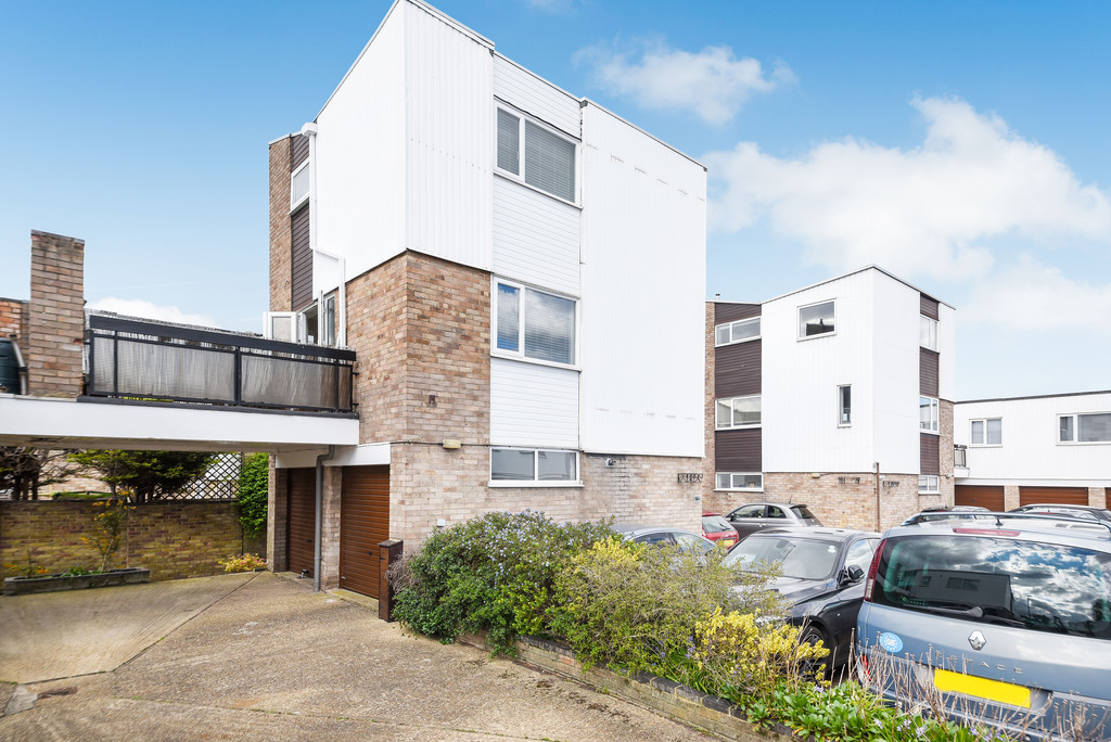 2 bed house for sale in Ham View, CR0
