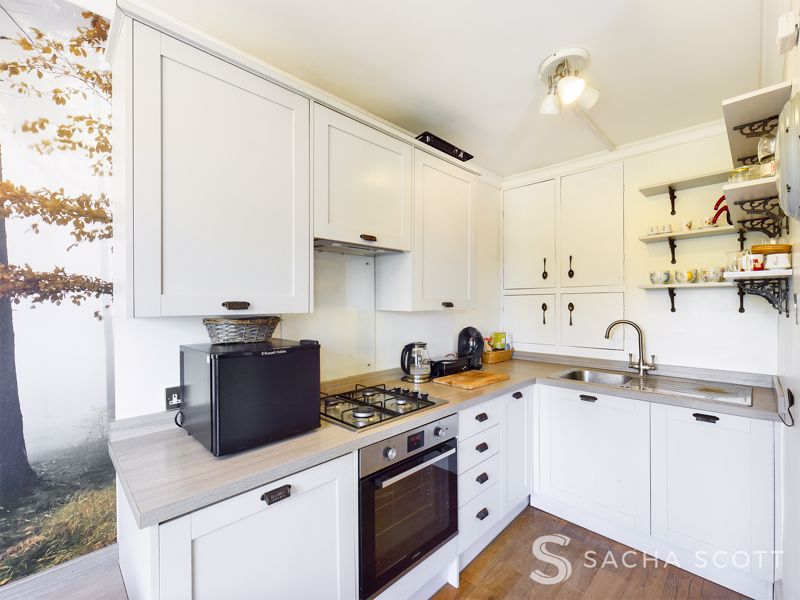 1 bed flat for sale in Kingston Road 5