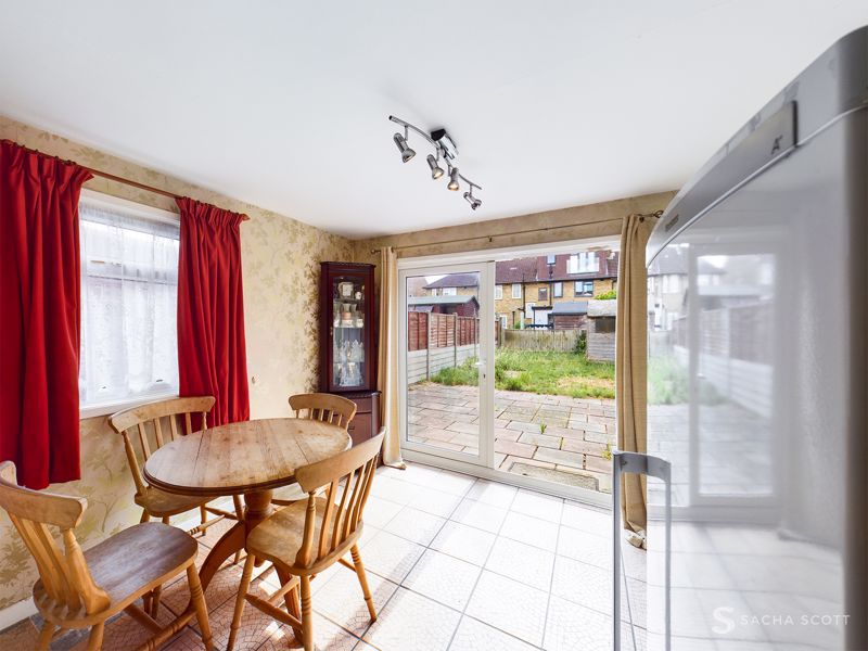 2 bed house for sale in Middleton Road 5