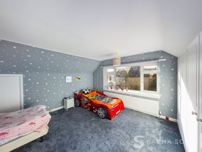 3 bed house for sale in Nork Gardens 12