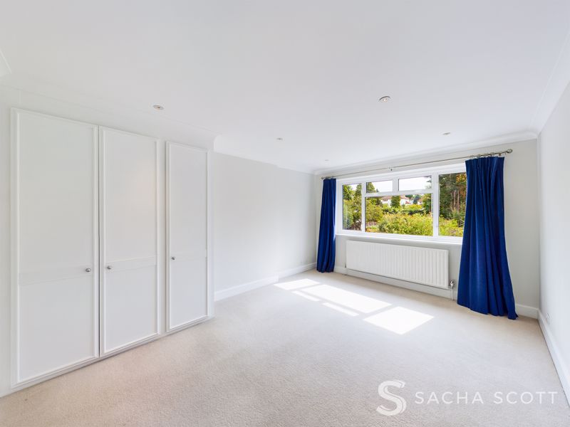 4 bed house to rent in Arundel Avenue  - Property Image 9